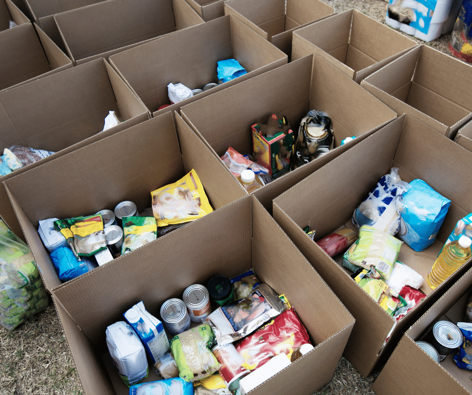 mujer haciendo gestiones online